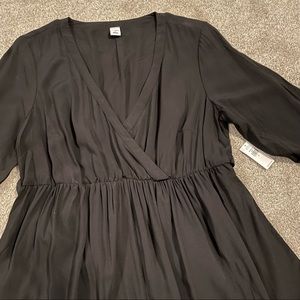 NWT Old Navy Maternity blouse